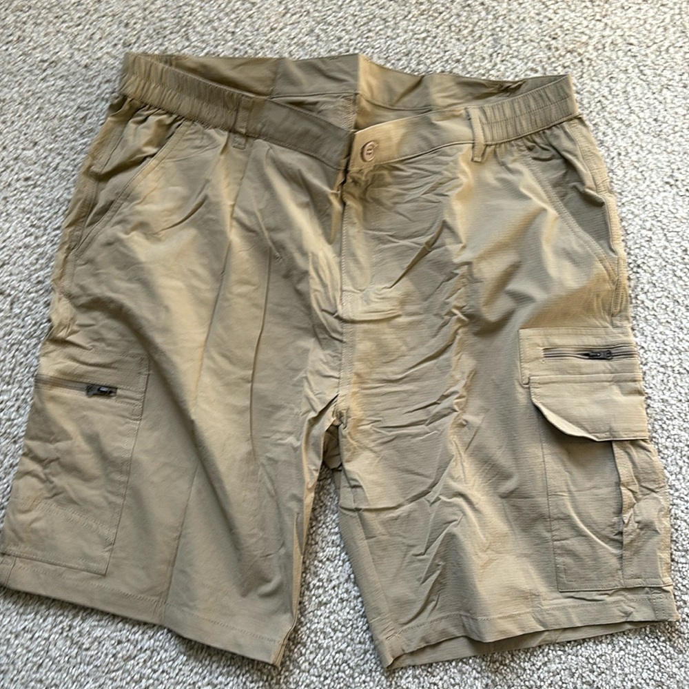 Men’s cargo shorts two pairs!